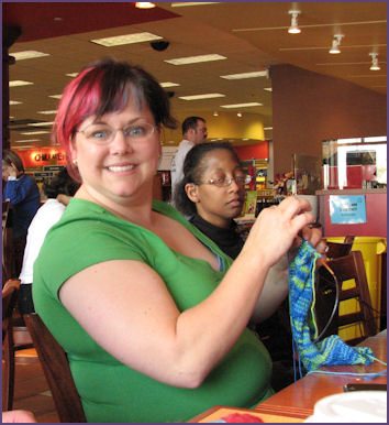 Karen knits a clapotis