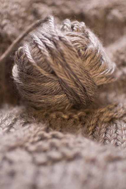 Little gray yarn ball